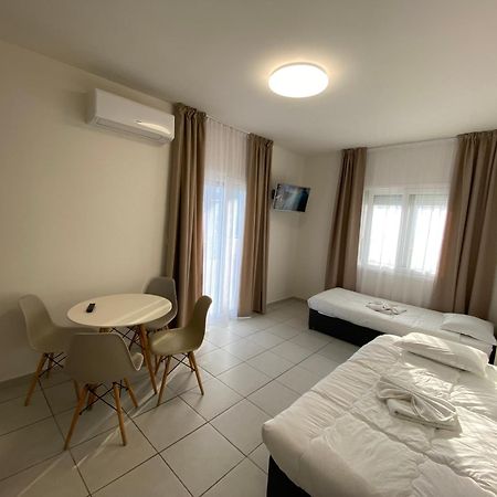 Opalium Beach Front Suites Potos Exterior foto
