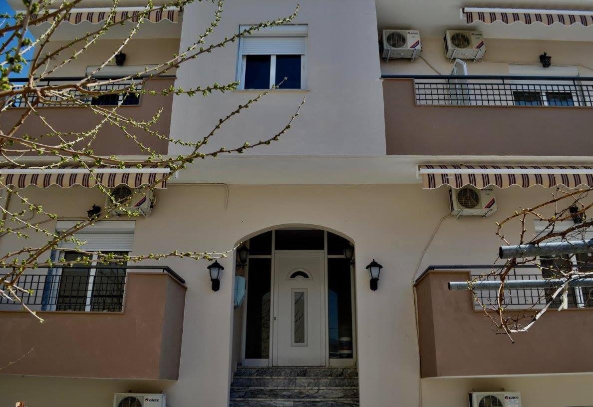 Opalium Beach Front Suites Potos Exterior foto