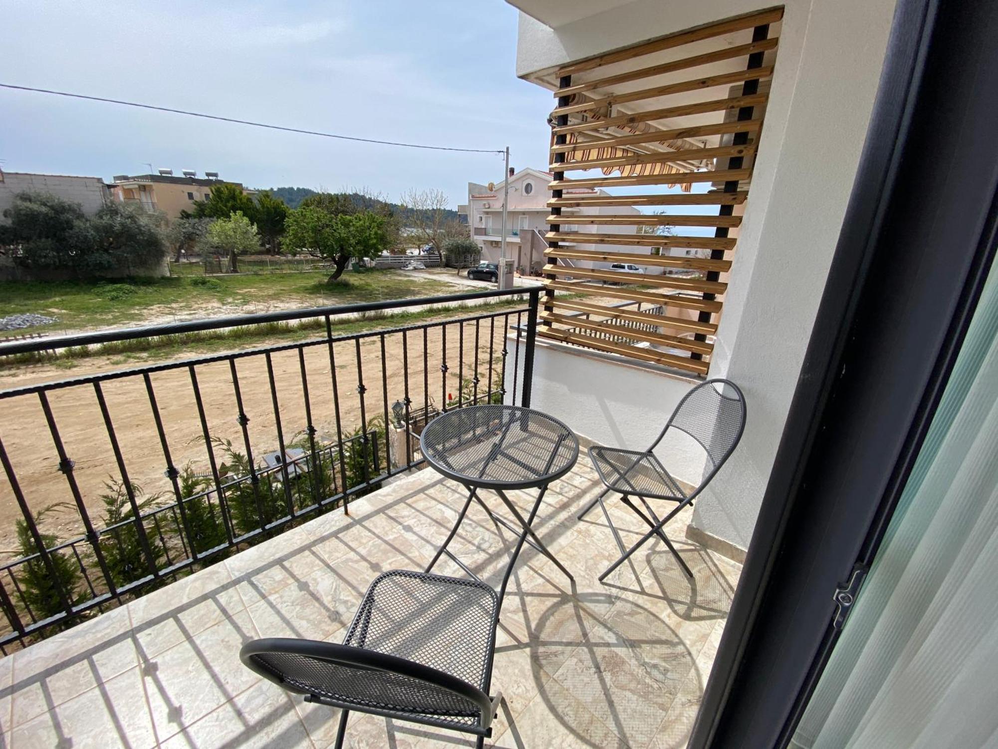 Opalium Beach Front Suites Potos Exterior foto