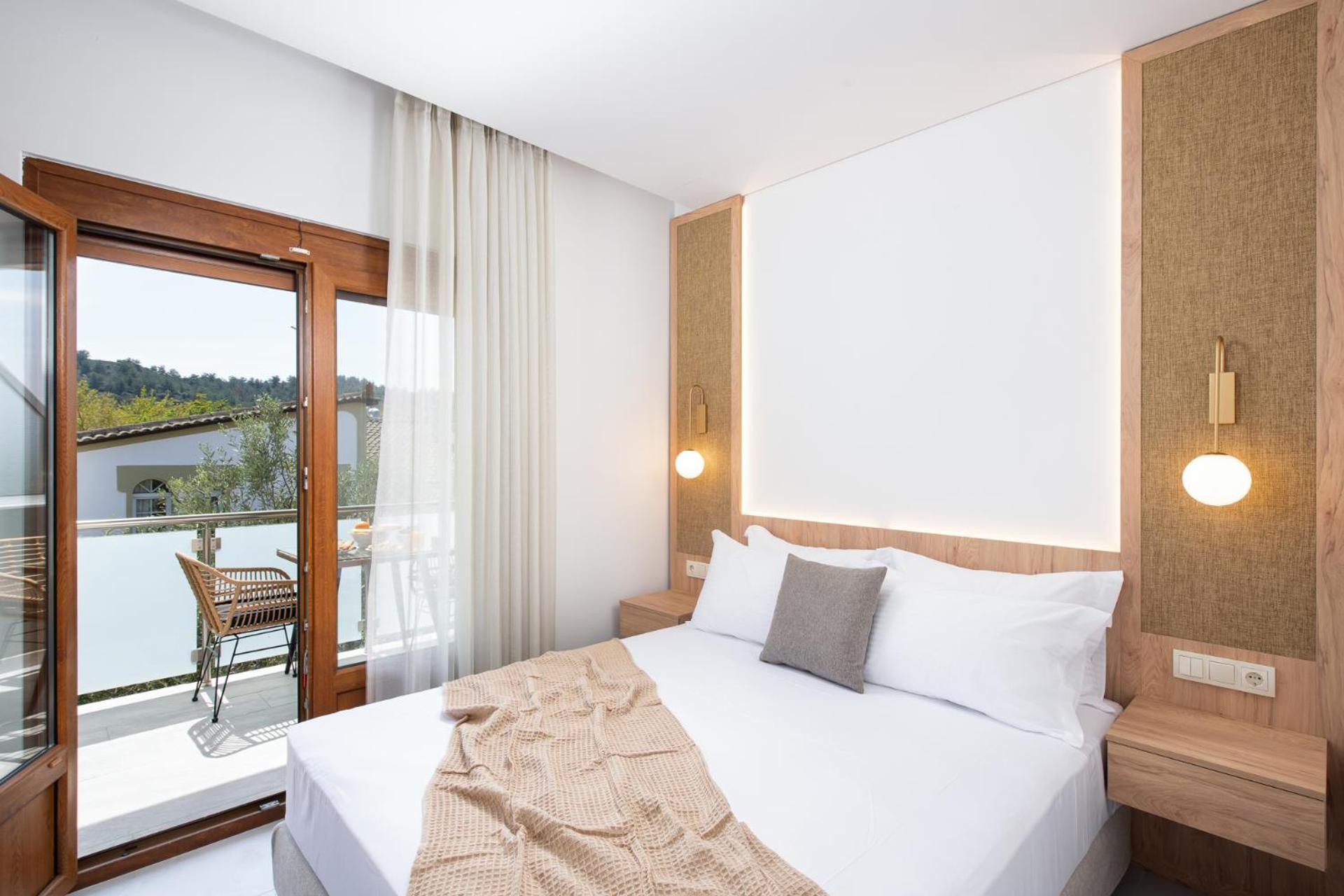Opalium Beach Front Suites Potos Exterior foto